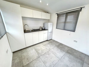 Photo 1- click for photo gallery